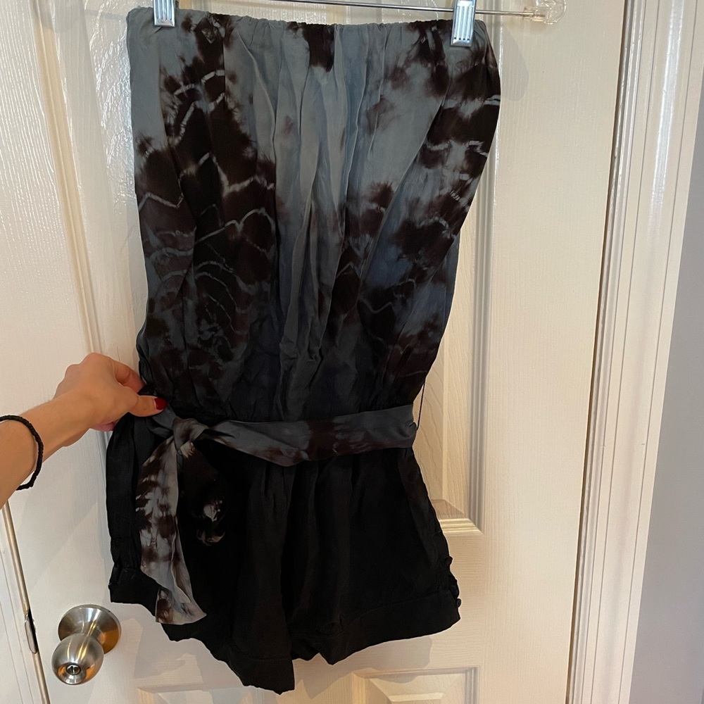 Guess romper